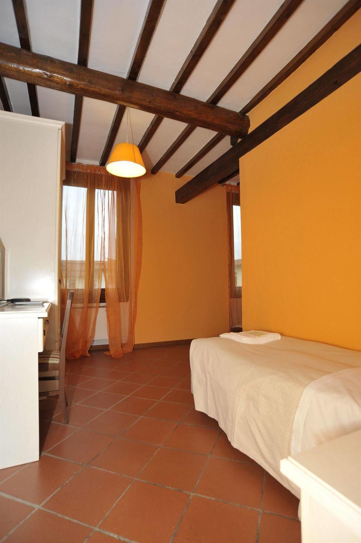 Soggiorno Laura - B&B Florence Extérieur photo